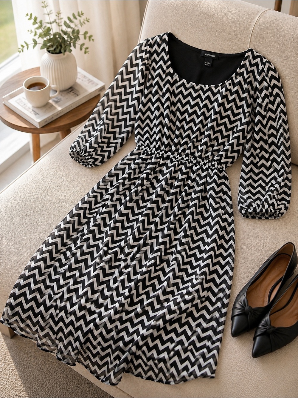 Espresso Black & White Chevron Dress – Size Large